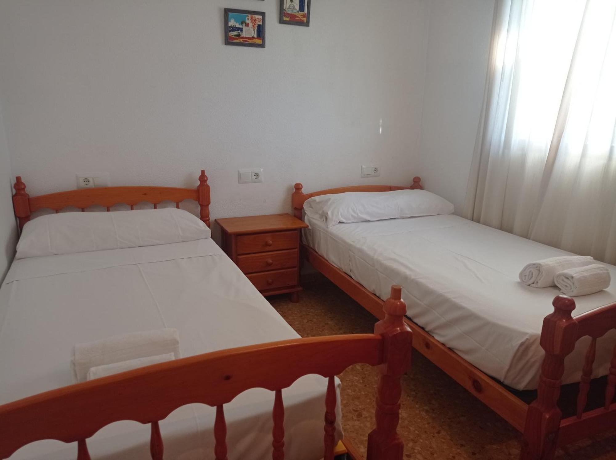 גאנדיה Manila Solo Familias Serviplaya מראה חיצוני תמונה