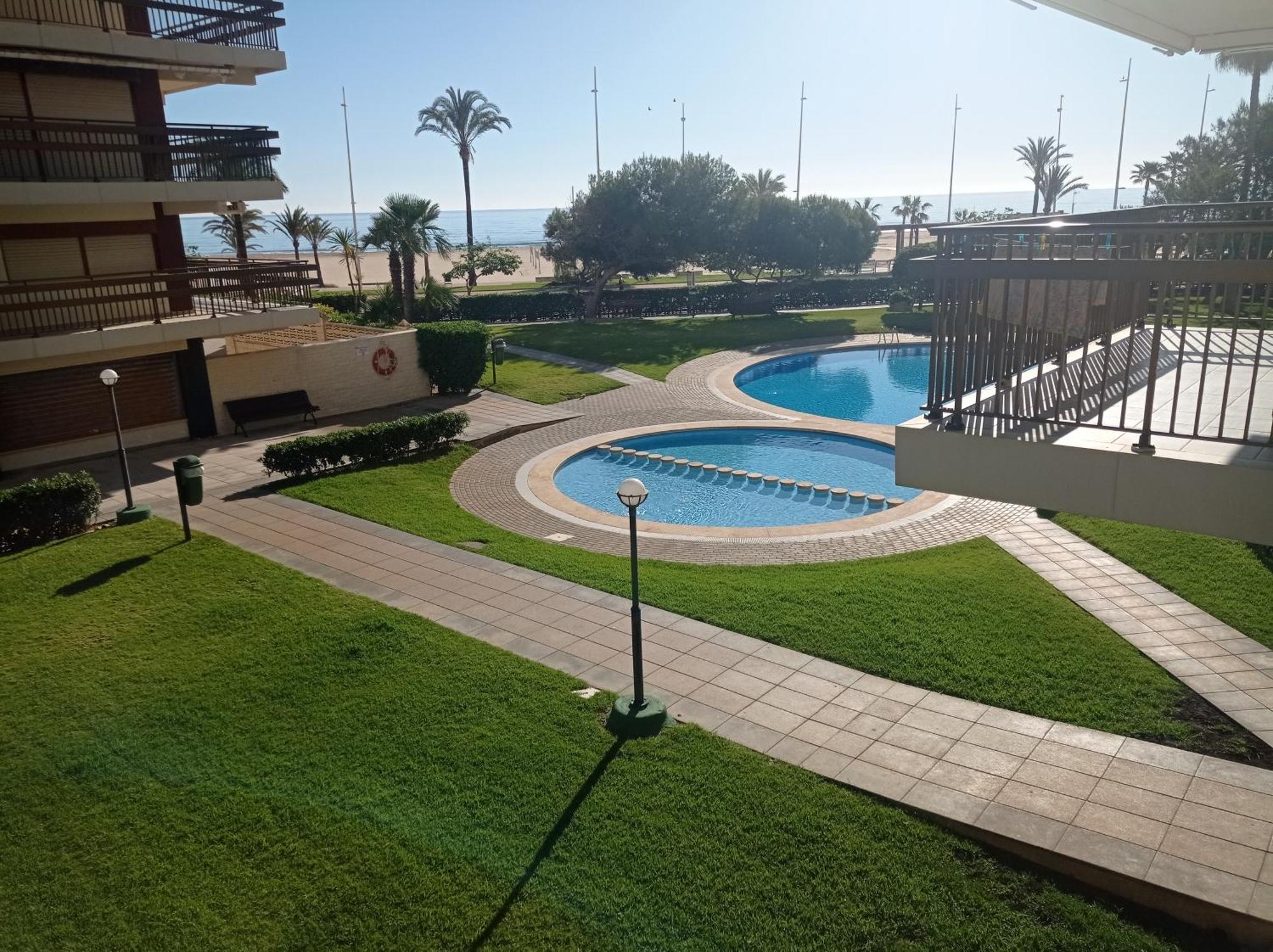 גאנדיה Manila Solo Familias Serviplaya מראה חיצוני תמונה